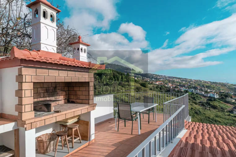 Moradia T5 para Venda em Calheta Foto 24