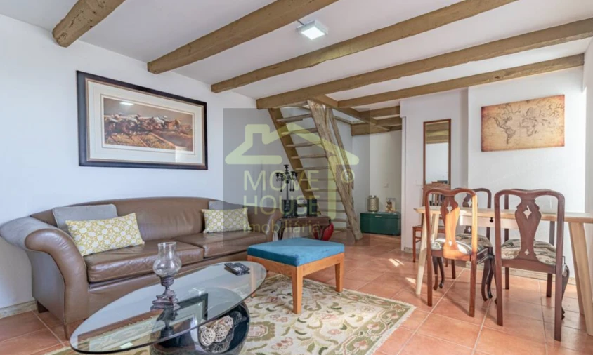 Moradia T5 para Venda em Calheta Foto 3