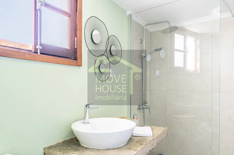 Moradia T5 para Venda em Calheta Foto 19