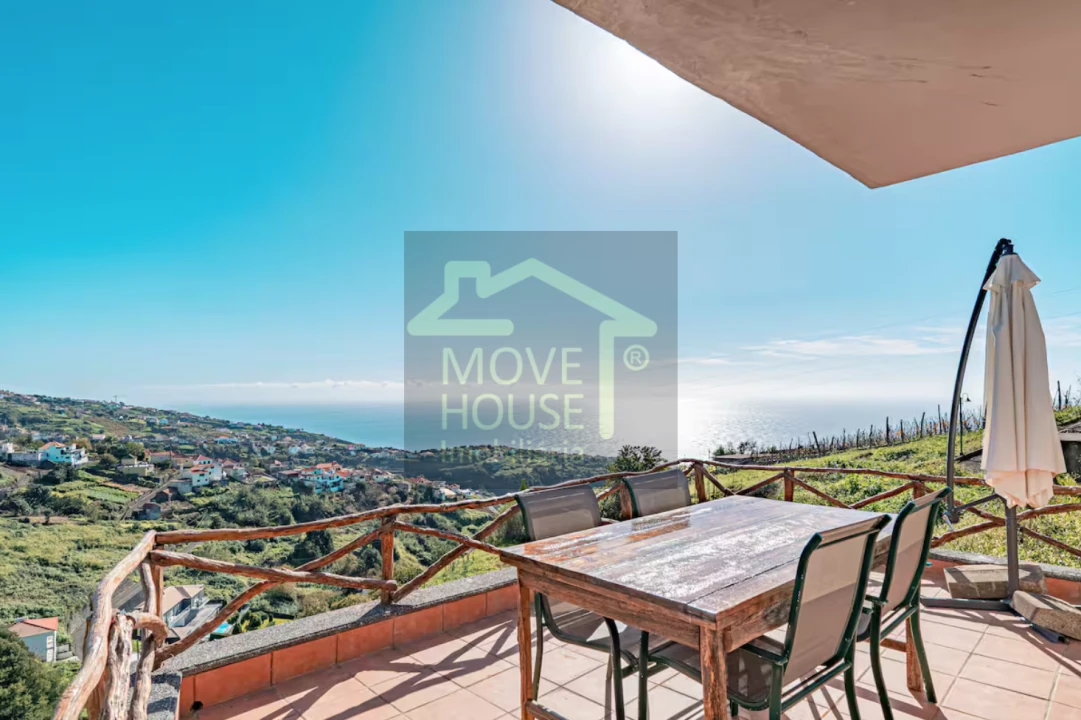 Moradia T5 para Venda em Calheta Foto 31