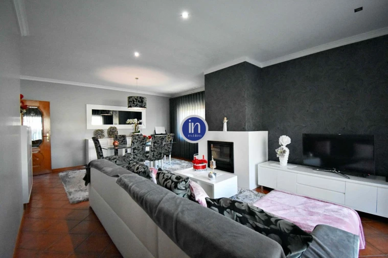 Moradia T3 para Venda em Ribeirão Foto 3