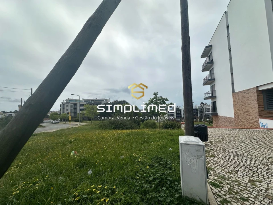Terreno para Venda em Charneca de Caparica e Sobreda Foto 7