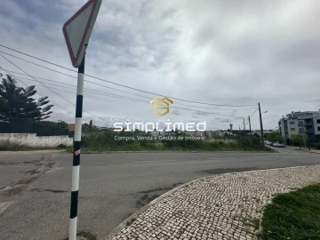 Terreno para Venda em Charneca de Caparica e Sobreda
