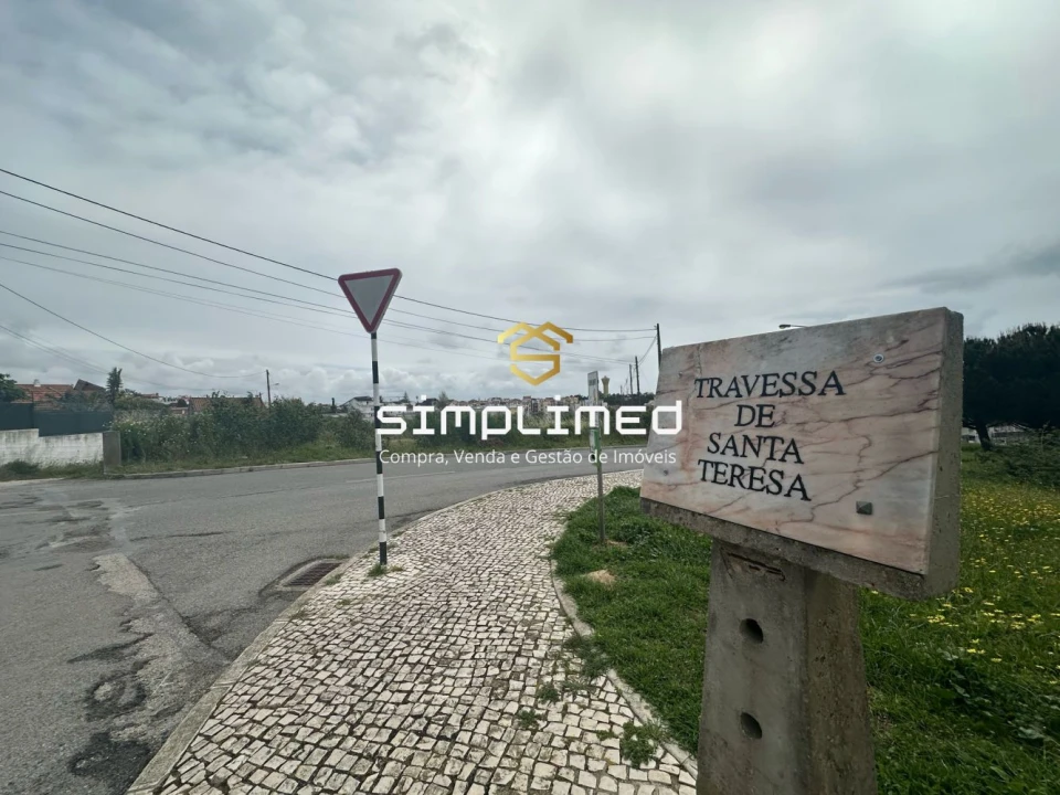 Terreno para Venda em Charneca de Caparica e Sobreda Foto 4