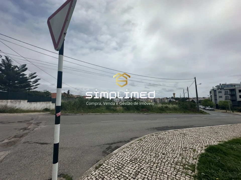 Terreno para Venda em Charneca de Caparica e Sobreda Foto 5