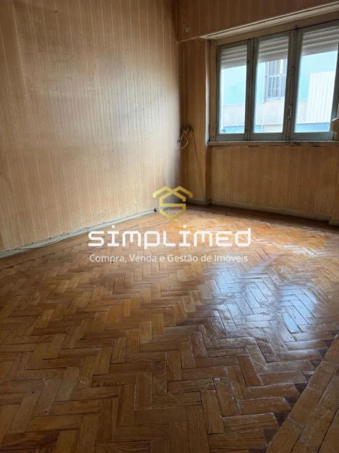 Apartamento T2 para Venda em Penha de França