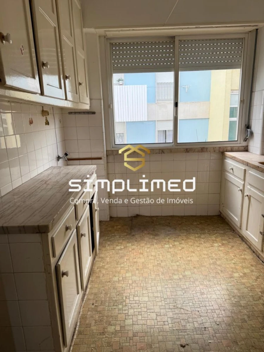 Apartamento T2 para Venda em Penha de França Foto 2