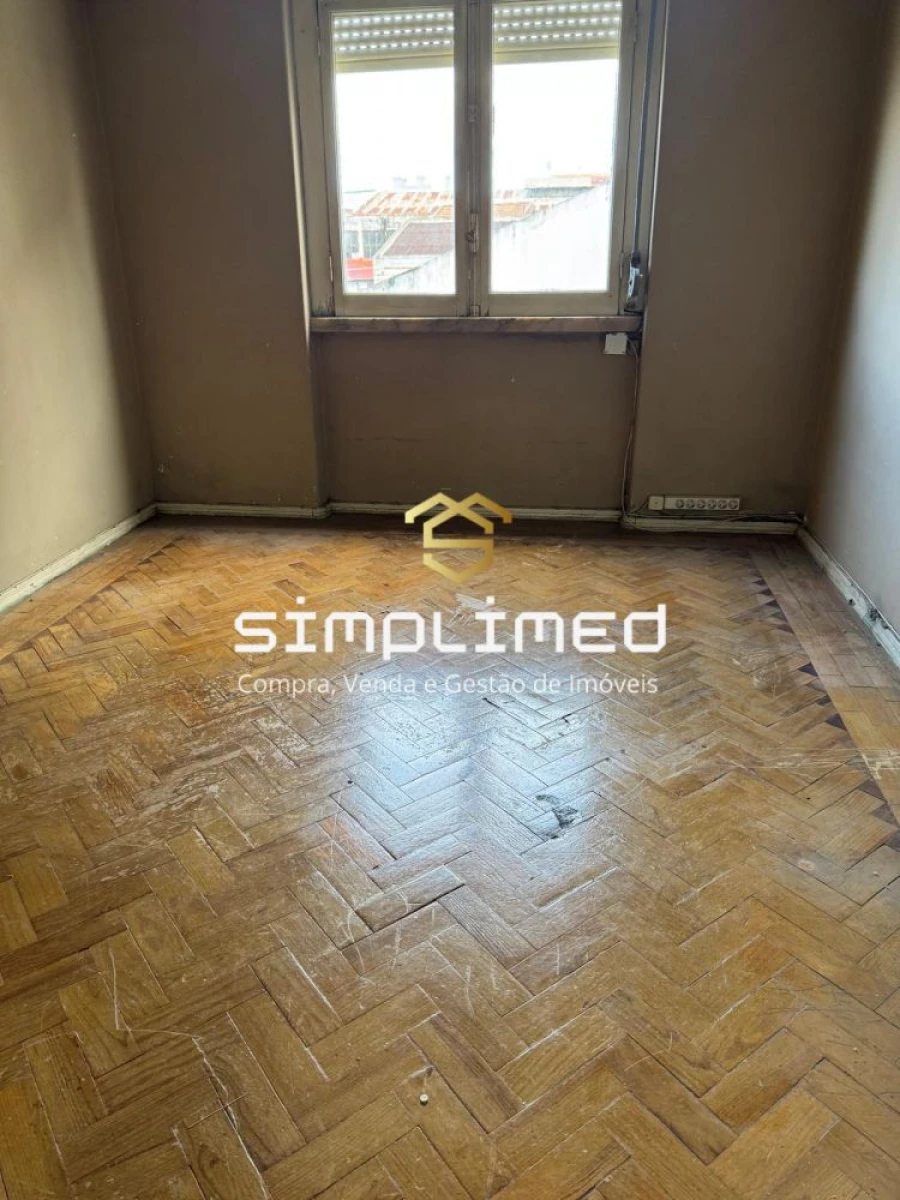 Apartamento T2 para Venda em Penha de França Foto 4