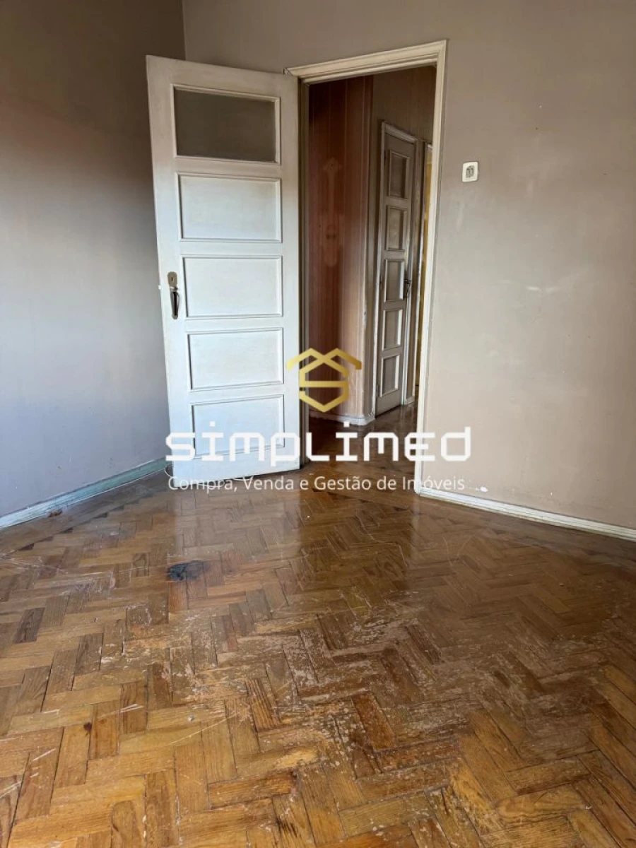 Apartamento T2 para Venda em Penha de França Foto 9