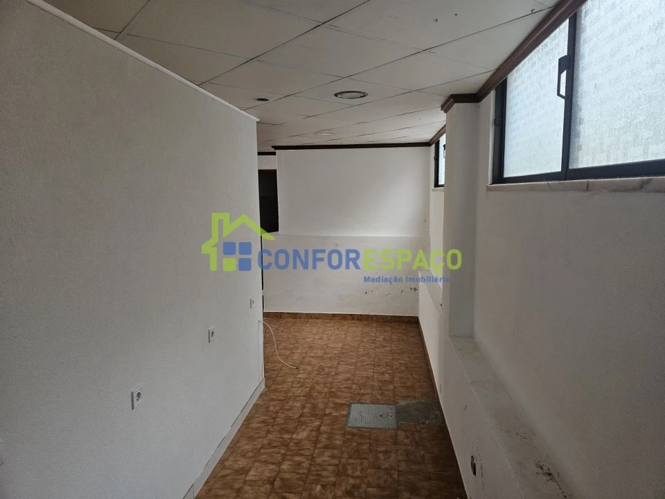 Loja para Arrendamento em Castelo Branco Foto 15