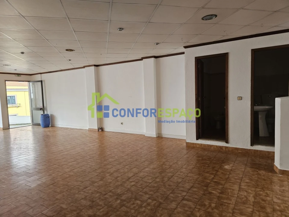 Loja para Arrendamento em Castelo Branco Foto 4