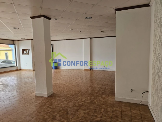 Loja para Arrendamento em Castelo Branco Foto 3