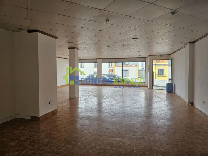 Loja para Arrendamento em Castelo Branco