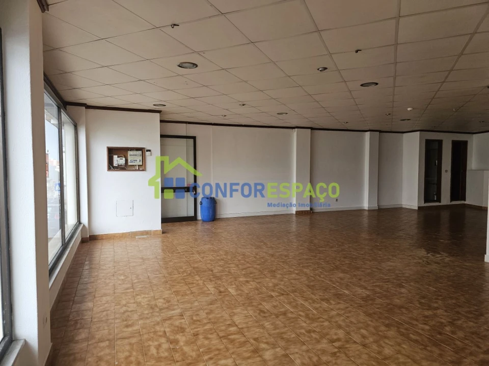 Loja para Arrendamento em Castelo Branco Foto 5