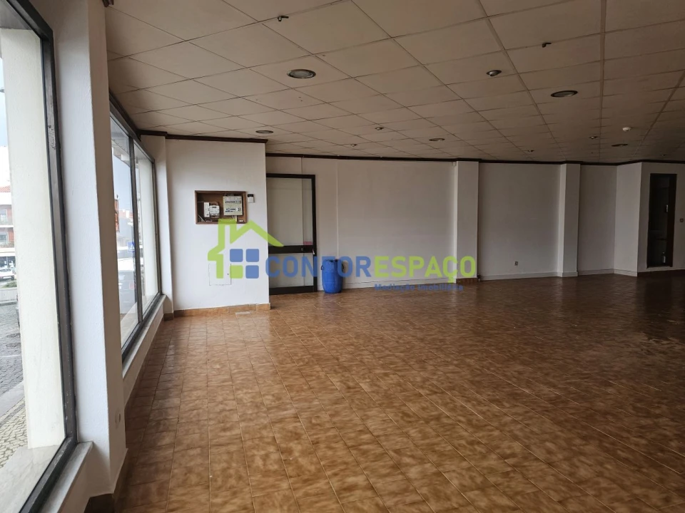 Loja para Arrendamento em Castelo Branco Foto 2