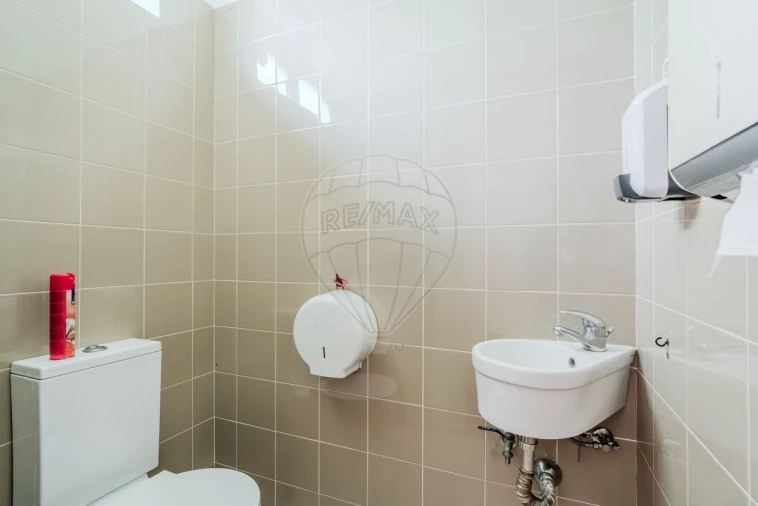 Loja para Venda em Santa Maria, São Pedro e Matacães Foto 8