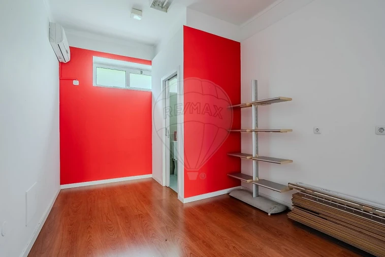 Loja para Venda em Santa Maria, São Pedro e Matacães Foto 5