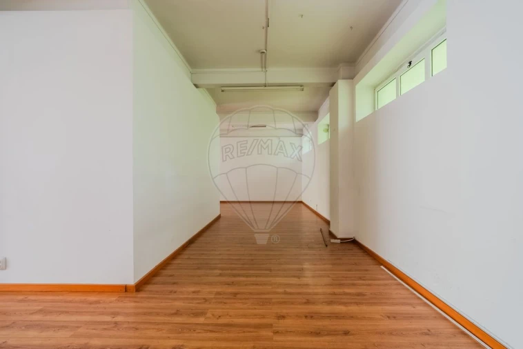 Loja para Venda em Santa Maria, São Pedro e Matacães Foto 15