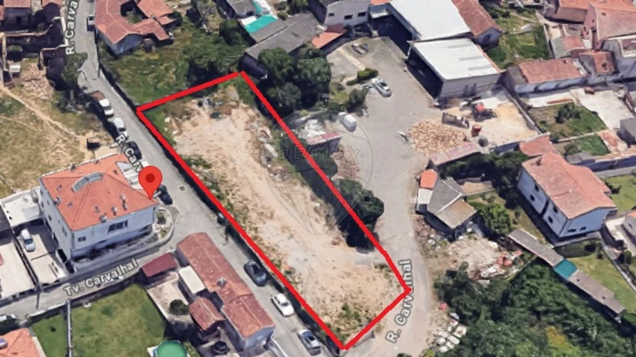 Terreno para Venda em Arcozelo Foto 2