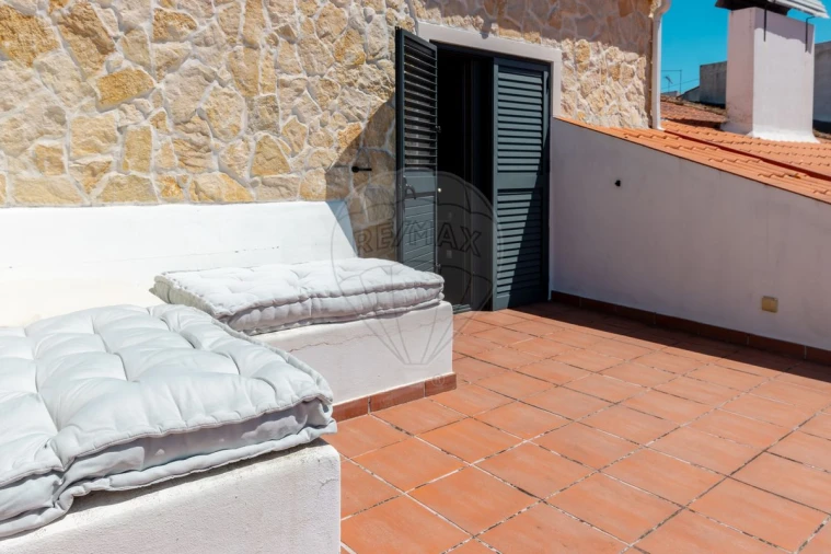 Moradia T5 para Venda em Vimieiro Foto 38