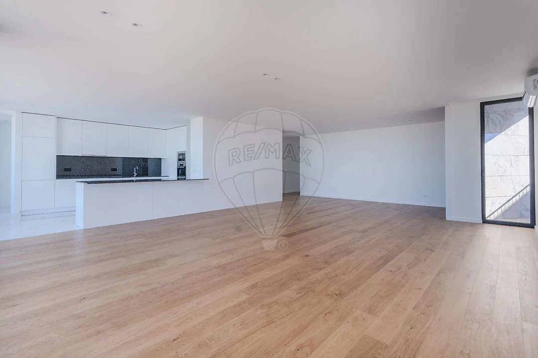 Apartamento T4 para Venda em Canidelo Foto 1