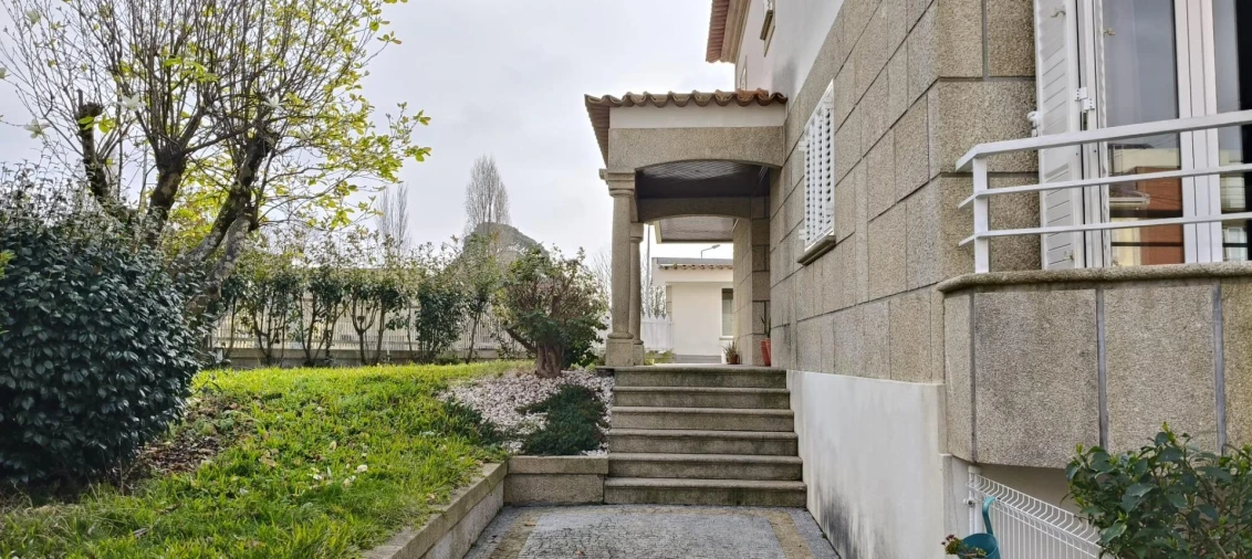 Moradia T3 para Venda em São Mamede de Infesta e Senhora da Hora Foto 36