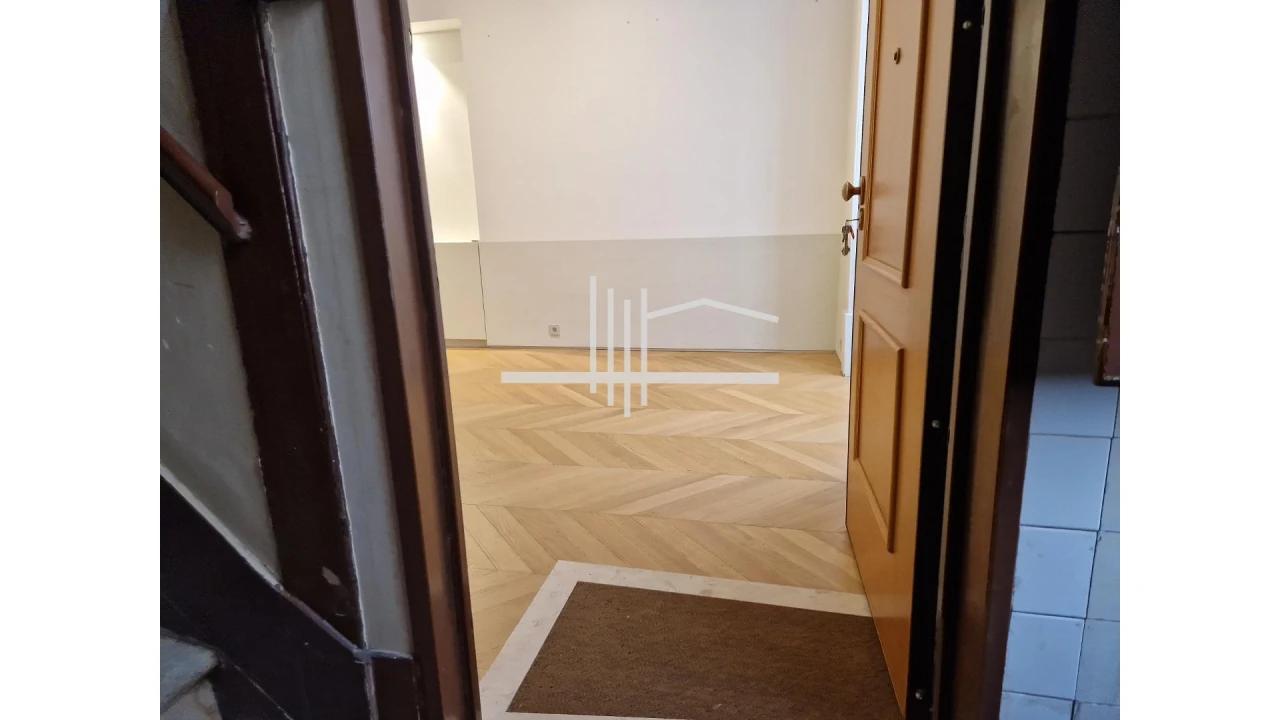 Escritório para Arrendamento em Santa Maria Maior Foto 25