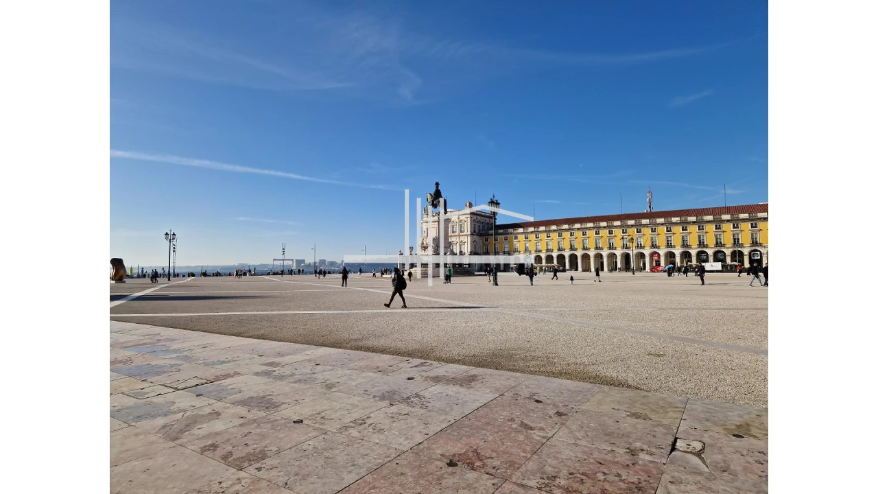 Escritório para Arrendamento em Santa Maria Maior Foto 6