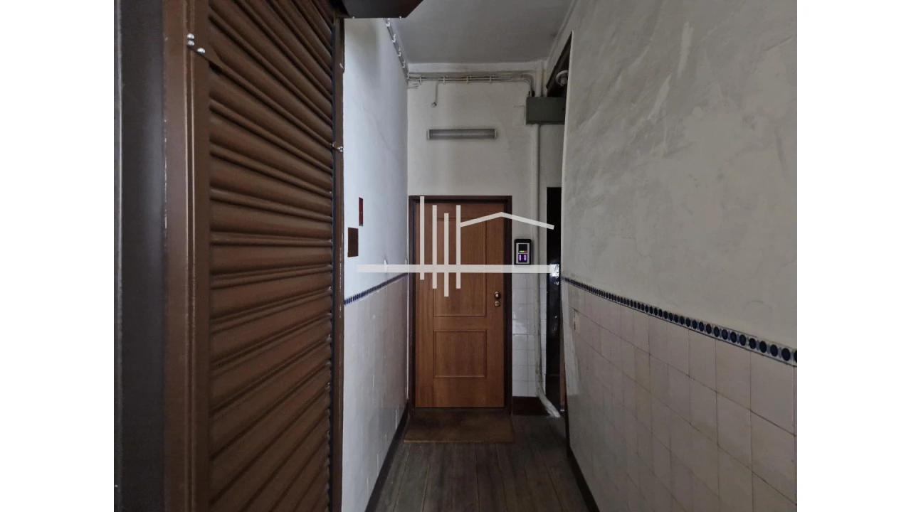 Escritório para Arrendamento em Santa Maria Maior Foto 8