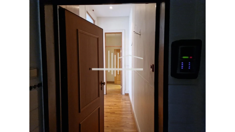 Escritório para Arrendamento em Santa Maria Maior Foto 13