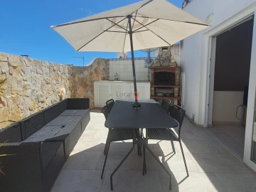 Moradia T2 para Venda em Lagos (São Sebastião e Santa Maria)
