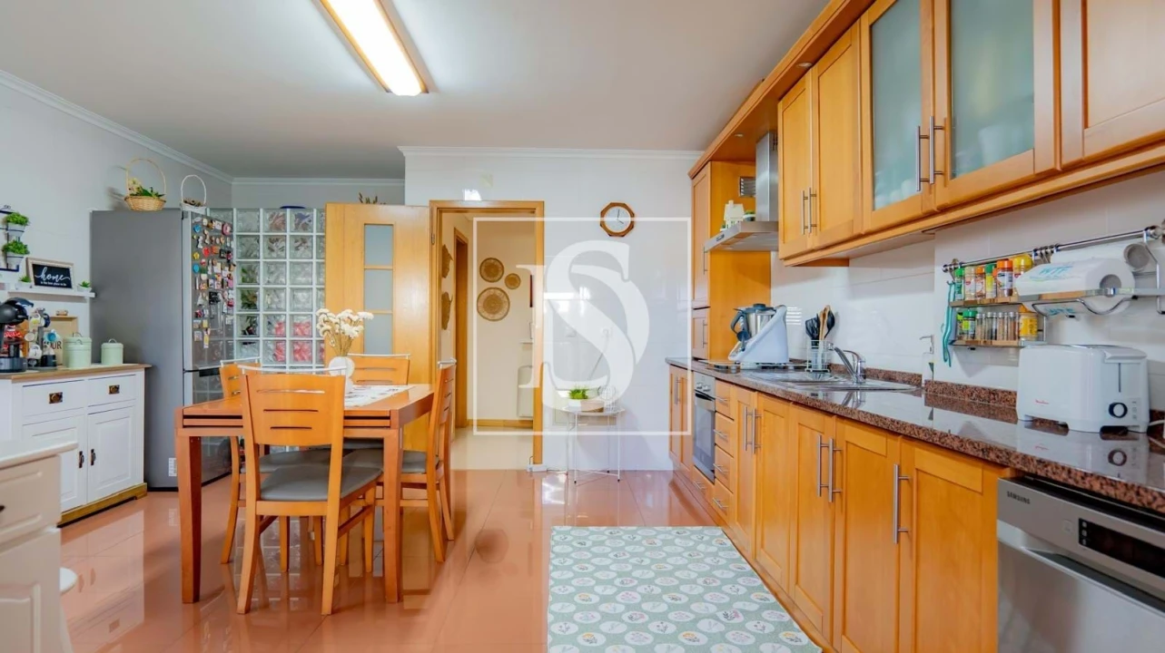 Apartamento T4 para Venda em Nossa Sra de Fatima Foto 4