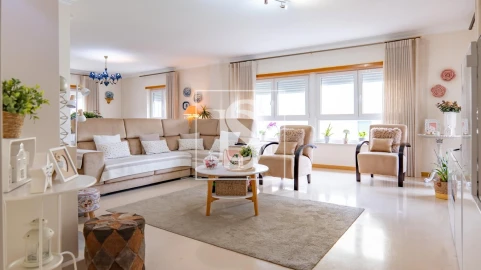 Apartamento T4 para Venda em Nossa Sra de Fatima