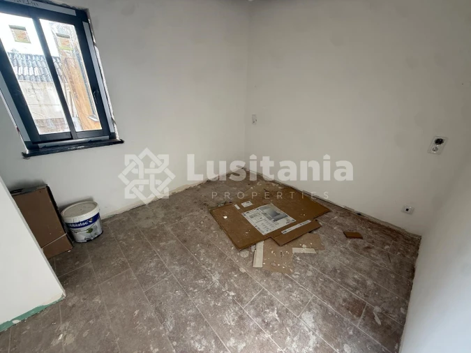 Apartamento T30 para Venda em Faro (Sé e São Pedro) Foto 4