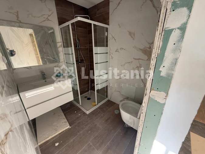 Apartamento T30 para Venda em Faro (Sé e São Pedro) Foto 3