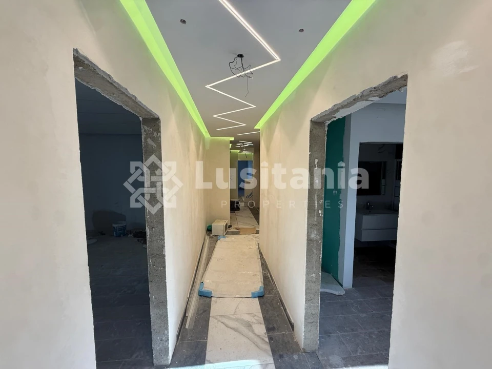 Apartamento T30 para Venda em Faro (Sé e São Pedro) Foto 6