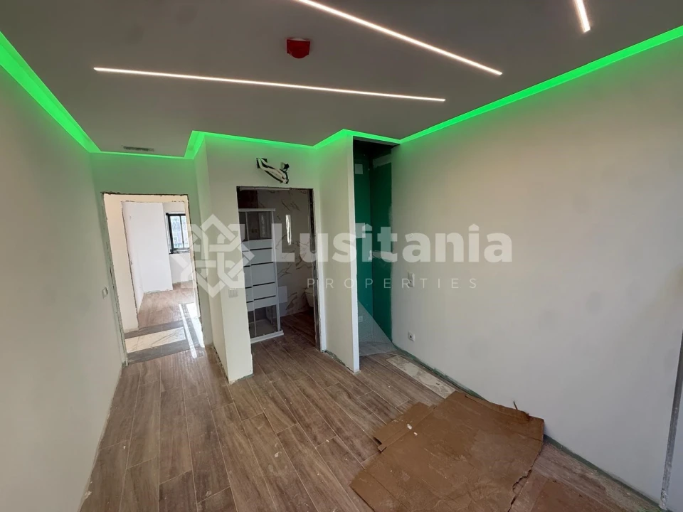 Apartamento T30 para Venda em Faro (Sé e São Pedro) Foto 9