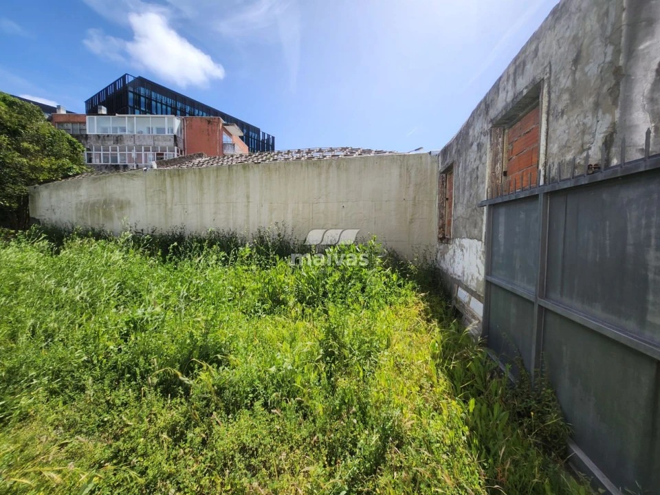 Terreno P/ Prédio para Venda em Ramalde Foto 6