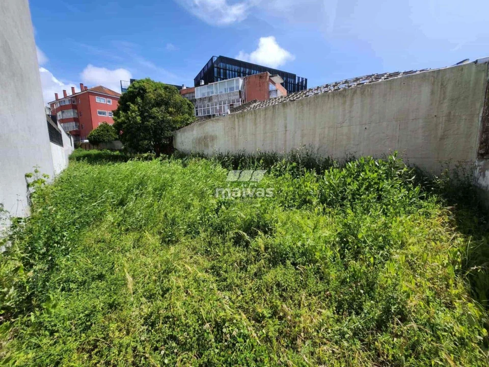 Terreno P/ Prédio para Venda em Ramalde Foto 7