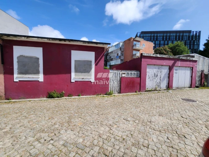 Terreno P/ Prédio para Venda em Ramalde Foto 2