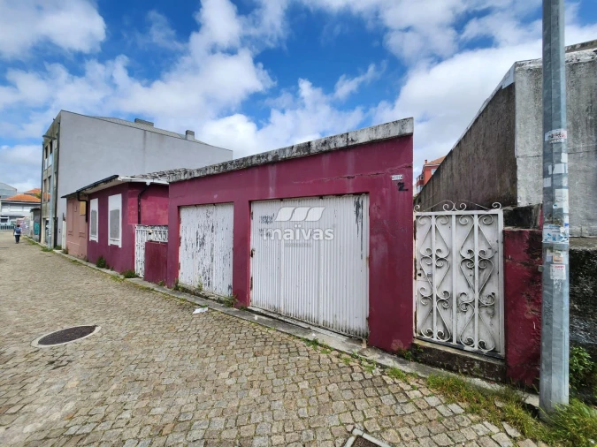 Terreno P/ Prédio para Venda em Ramalde Foto 3