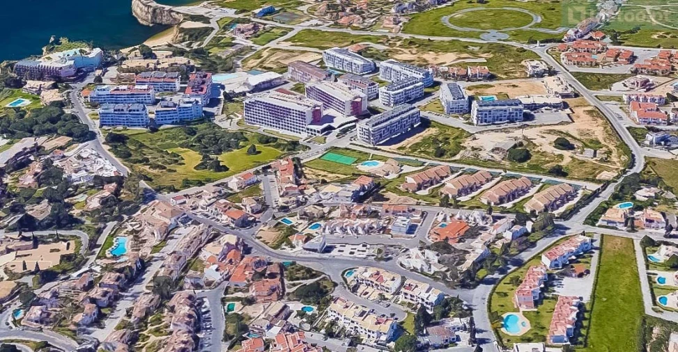 Negócio para Venda em Porches Foto 22