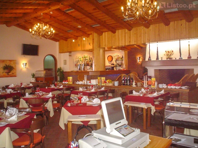 Negócio para Venda em Porches Foto 7