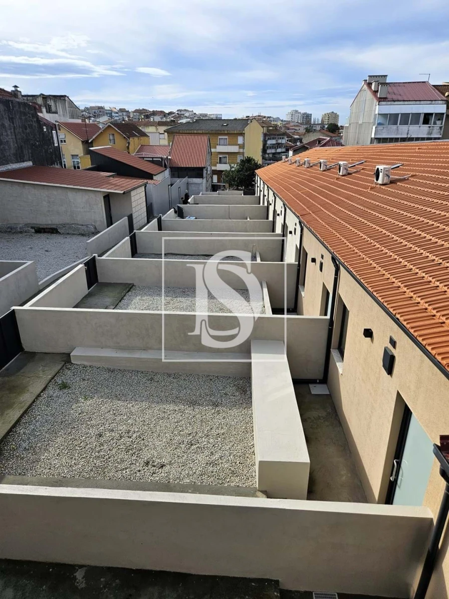 Moradia T1 para Venda em Paranhos Foto 4