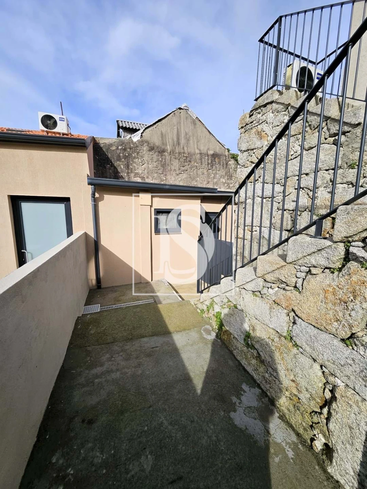 Moradia T1 para Venda em Paranhos Foto 7