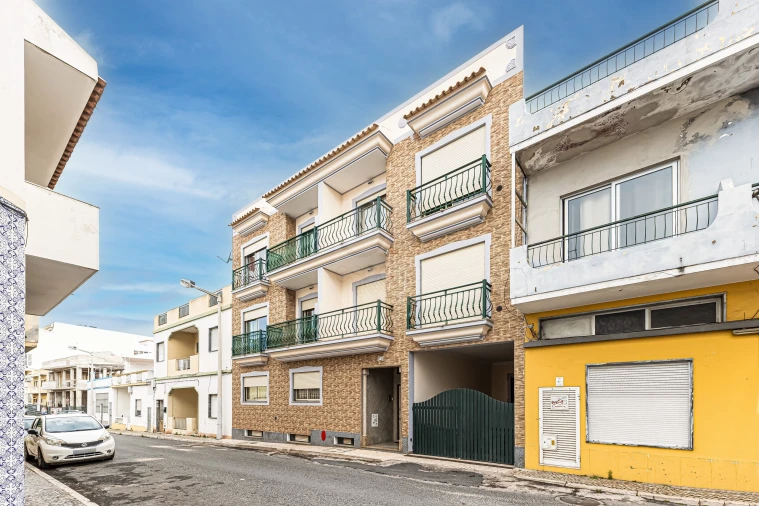 Apartamento T2 para Venda em Quarteira Foto 7