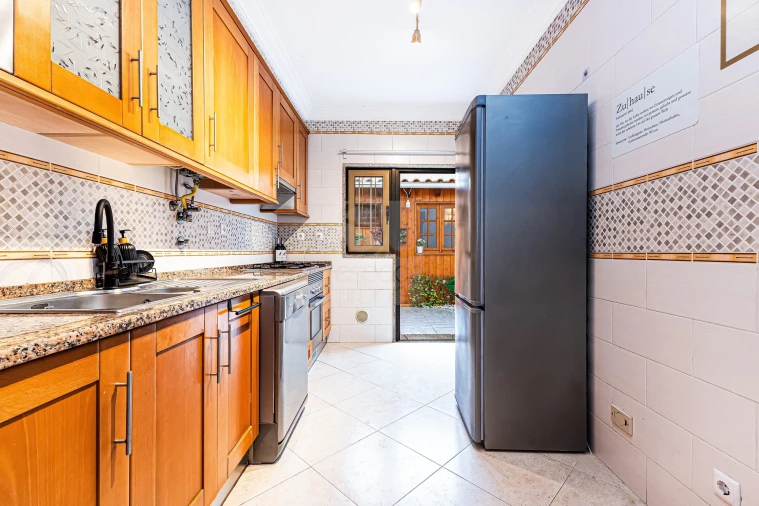 Apartamento T2 para Venda em Quarteira Foto 1