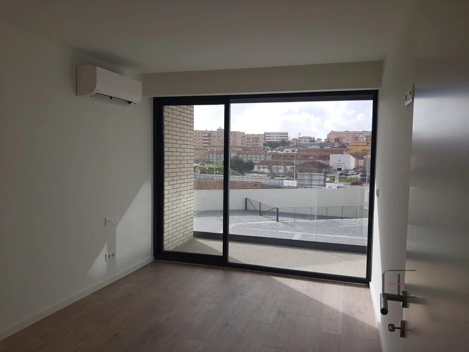 Apartamento T1 para Arrendamento em Santa Marinha e São Pedro da Afurada Foto 26