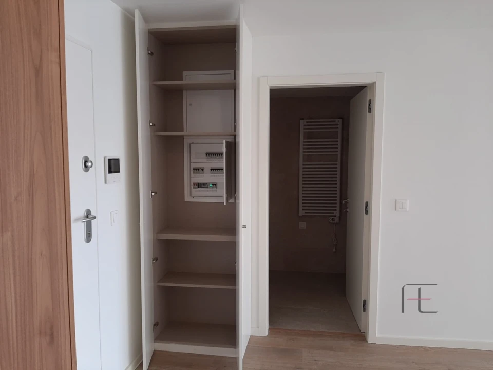 Apartamento T1 para Arrendamento em Santa Marinha e São Pedro da Afurada Foto 41