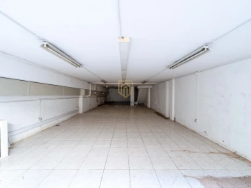 Loja para Arrendamento em Cedofeita, Santo Ildefonso, Sé, Miragaia, São Nicolau e Vitória